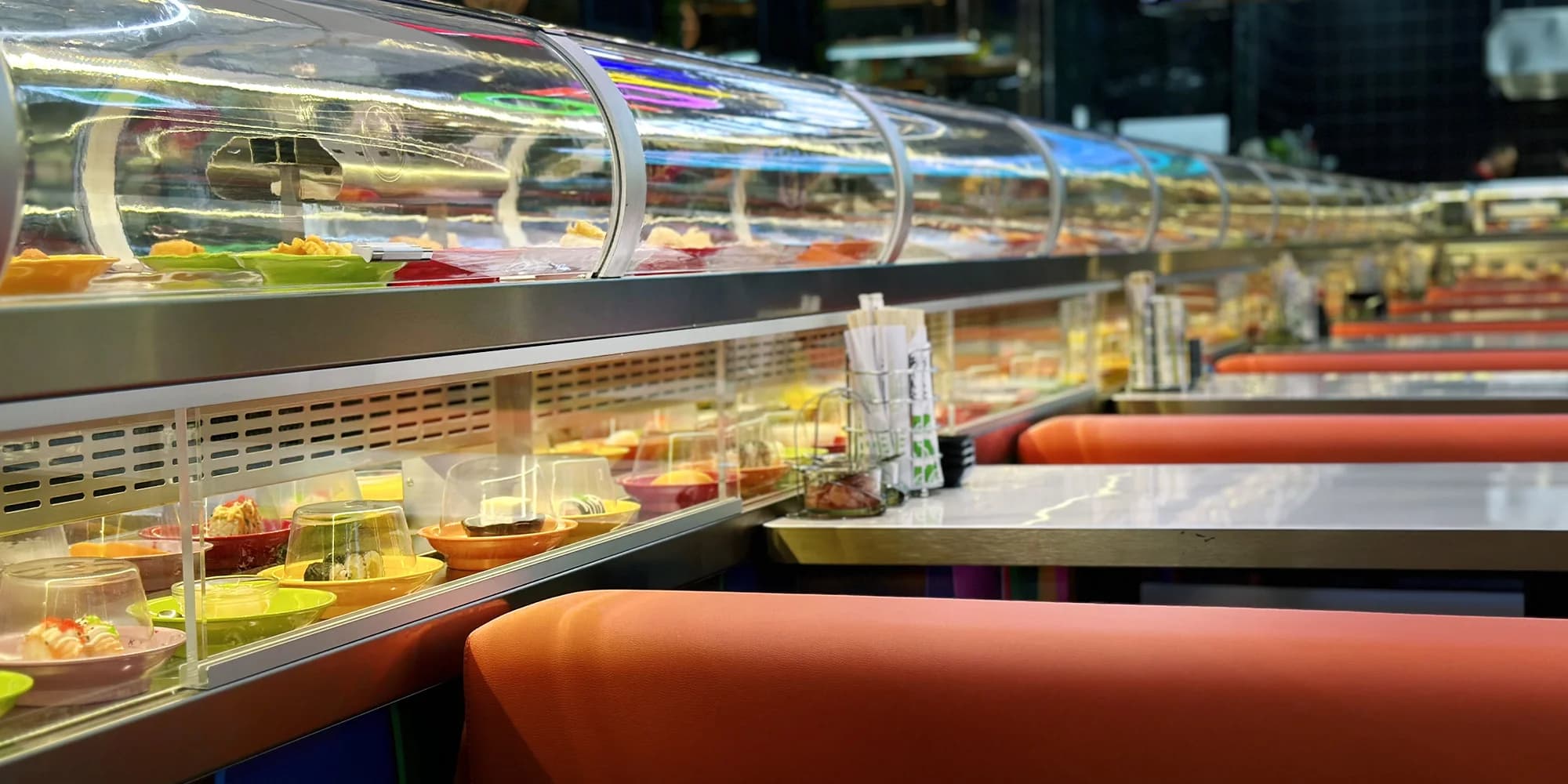 1,5 hodiny running sushi v libereckém OC Géčko: sushi, gril, mořské plody i dezerty